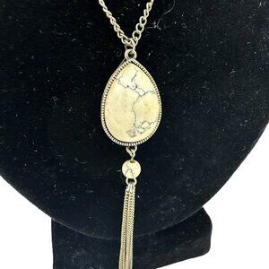 Necklace Teardrop Tassel Pendant Faux Howlite Boho Cowgirl